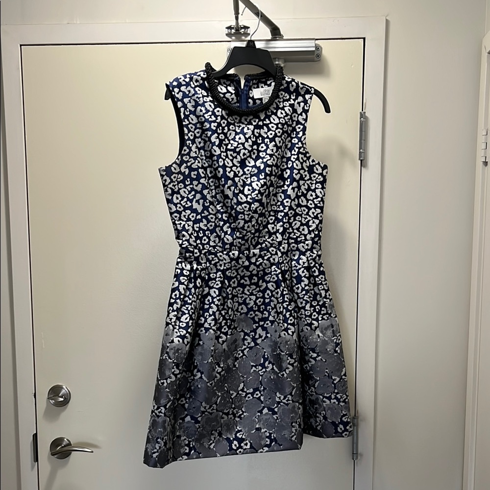 Elegant Sleeveless Dress